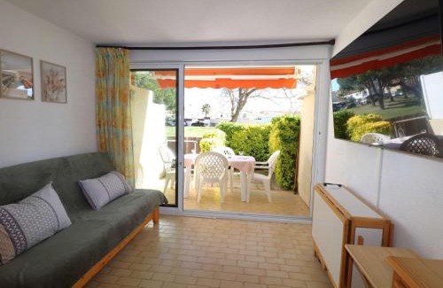 Le Grau-Du-Roi Apartment | Appartement 2 Pièces Cabine en Rez-de-Jardin avec Parking, à 300m de la Plage, Animaux Admis - FR-1-307-257