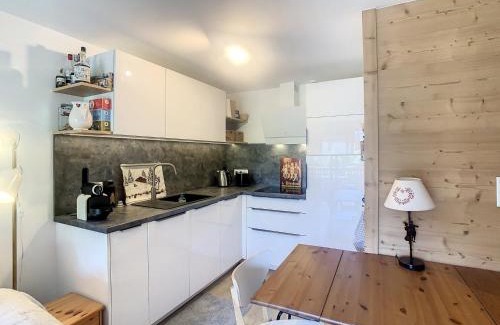 Combloux Apartment | Appartement 2 pièces + cabine à proximité du village et téléski, cuisine équipée - FR-1-560-89