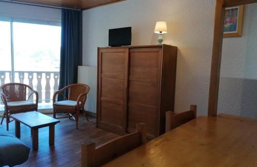 Cognet Apartment | Appartement 2 pièces 6 pers avec balcon, parking et animaux acceptés - L'Alpe d'Huez - FR-1-405-10