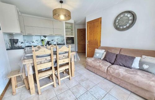 Praz-sur-Arly Apartment | Appartement 2 pièces cabine à Praz-sur-Arly - 6 personnes avec parking - FR-1-603-10