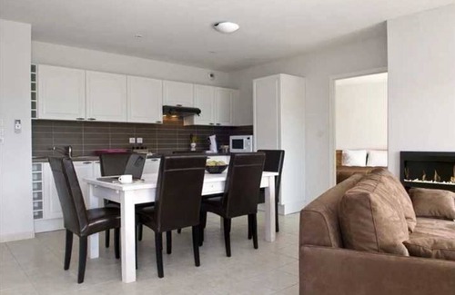 Chorges Apartment | Appartement 3 étoiles - Piscine - efbgib