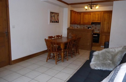 Bozel Apartment | Appartement 3 pièces avec mezzanine et balcon sud, proche lac et navette Courchevel - FR-1-464-3