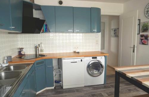 Arzon Apartment | Appartement 4 pers avec cuisine équipée, proche commerces à Arzon - FR-1-639-84