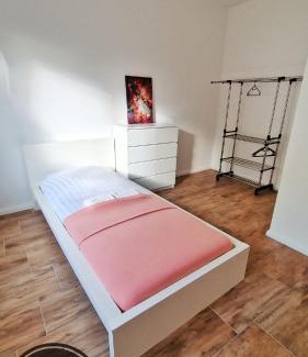 Lubbecke Apartment | Appartement 4 Personen - Zimmer in Wohnung, zentral, ruhig, modern