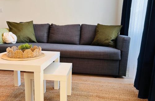 Melun Apartment | Appartement 42 m2 - 10 min gare - Fibre - Smart TV