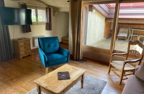 Demi-Quartier Apartment | Appartement 71m2 près de Megève, à 200m télécabine la Princesse, local à ski, 2 chambres, parking couvert