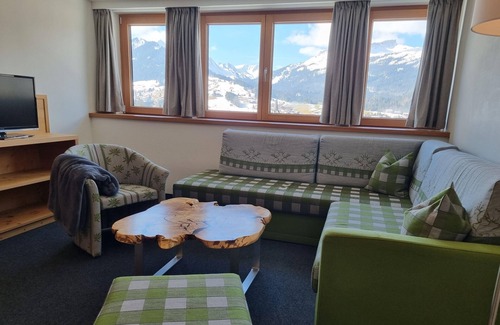 Riezlern Apartment | Appartement "8" - 2 Schlafräume, Dusche, WC - Gästehaus Alpina