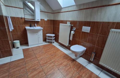 Golcuv Jenikov Apartment | Appartement 8 personen