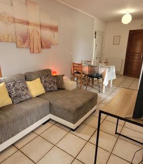 Cergy Apartment | Appartement 8 Pers - Grande Terrasse -Cergy Centre