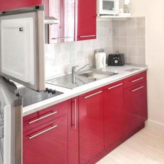 Neris-les-Bains Apartment | Appartement accueillant à Néris-les-Bains - 35 m², terrasse agréable
