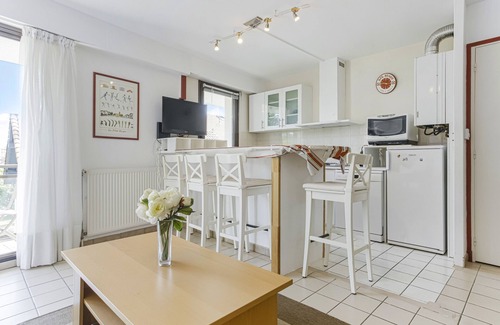 Biarritz City Centre Apartment | Appartement Ajar - Welkeys
