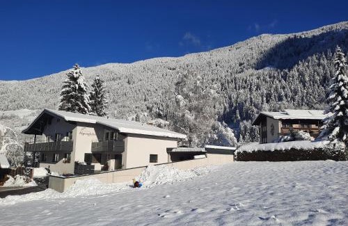 Oetz Apartment | Appartement Alpenglühn