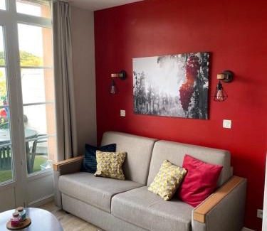 Marciac Apartment | appartement au calme face au lac