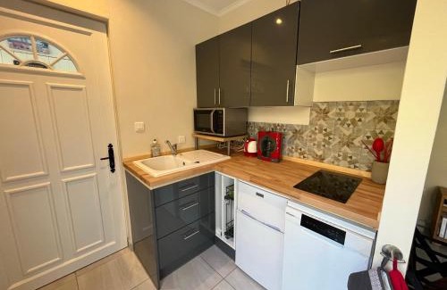 Tourrettes-sur-Loup Apartment | Appartement au calme dans un espace arboré