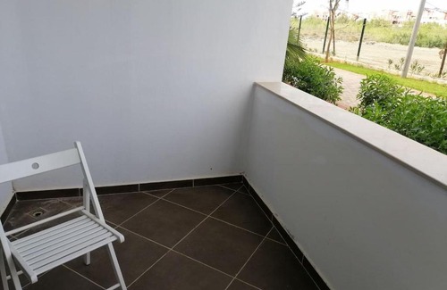 Marina Apartment | Appartement au RDC dans une résidence fermée