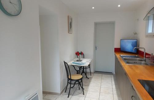 Ade Apartment | Appartement avec jardin