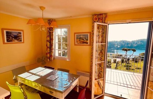 Le Dramont Apartment | Appartement avec magnifique vue Piscine Lac et Mer Ref RDL 113
