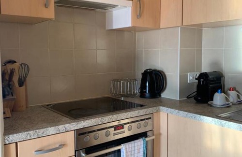 Ecublens Apartment | Appartement avec Netflix - proche de Renens Gare