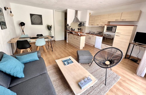 Auray Apartment | Appartement Avec Petit Jardin Clos
