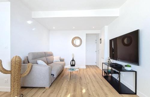 Biot Apartment | Appartement avec vue au coeur de Biot Village