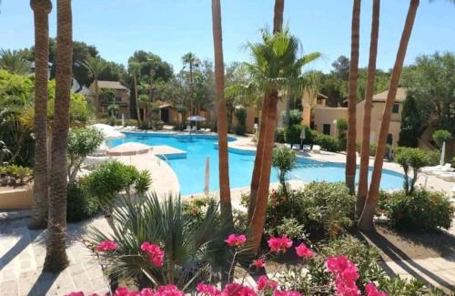 Son Xoriguer Apartment | Appartement avec vue sur mer et piscine tropicale