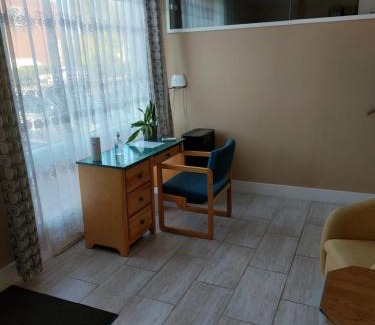 Longueuil Apartment | Appartement Cartier