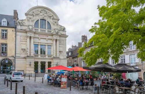 Montaubert - Rille - Saint-Sulpice Apartment | Appartement centre ville historique