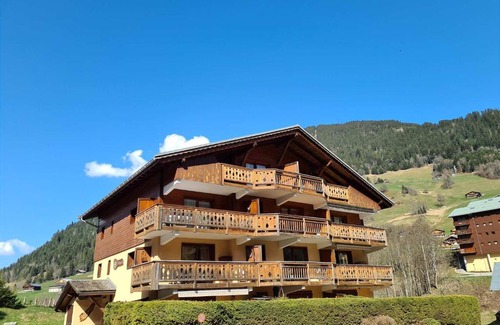 Areches Apartment | Appartement chaleureux, 6 personnes, 3 chambres - MER05