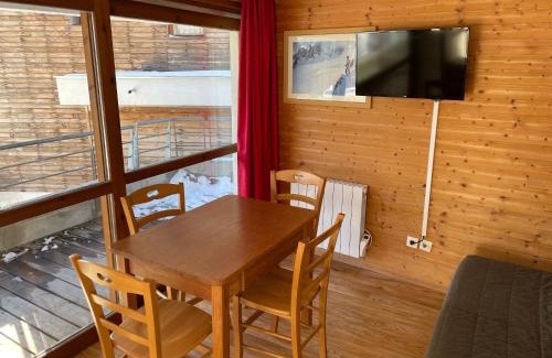 Chamrousse Apartment | Appartement Chamrousse, 4 personnes - Village du Bachat