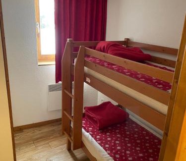 Chamrousse Apartment | Appartement Chamrousse, 4 personnes - Village du Bachat