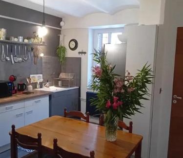Ales Apartment | Appartement charmant à Alès | 62 m² | Piscine privée