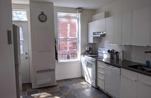 Montreal House | Appartement Charmant et Lumineux de Deux Chambres au Coeur de Villeray