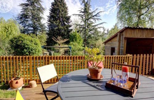 Andrezieux-Boutheon Apartment | Appartement Confortable avec Jardin Privatif, Terrasse et Équipements Modernes - FR-1-496-194