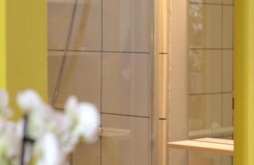 Andrezieux-Boutheon Apartment | Appartement Confortable avec Jardin Privatif, Terrasse et Équipements Modernes - FR-1-496-194