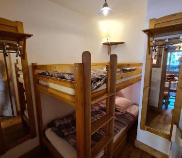 Areches Apartment | Appartement confortable, 4 personnes, 1 chambre, 1 coin montagne - ALPINA03