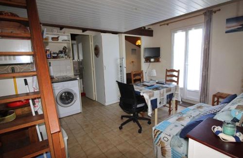 La Remigeasse Apartment | Appartement Cosy à Dolus-d'Oléron - 4 Couchages, Proche Plage avec Balcon et Parking Gratuit - FR-1-246A-141