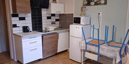 Neris-les-Bains Apartment | Appartement cosy à Néris-les-Bains - 30 m² - Parking
