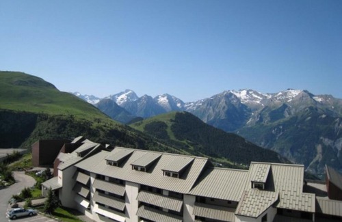 Eclose-Est Apartment | Appartement cosy 4 pers. avec balcon sud, proche commerces et remontées, L'Alpe d'Huez - FR-1-405-61