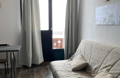 Eclose-Est Apartment | Appartement cosy 4 pers. avec balcon sud, proche commerces et remontées, L'Alpe d'Huez - FR-1-405-61