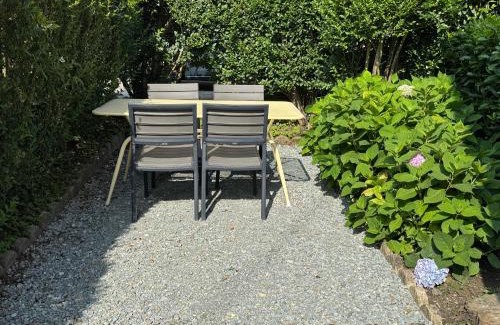 Cravanche Apartment | Appartement cosy et calme avec parking et terrasse privés