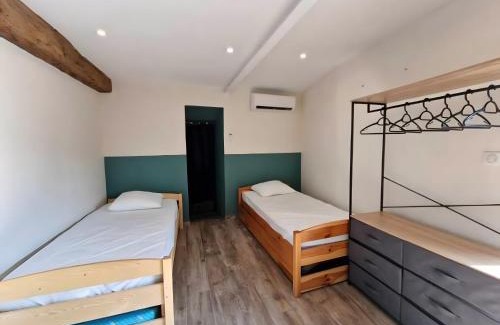 Montolieu Apartment | Appartement cosy