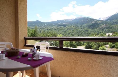 Vallouise-Pelvoux Apartment | Appartement cosy 2 pièces pour 6 personnes avec balcon, proche des activités à Vallouise - FR-1-330G-38