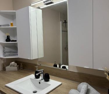 Vert-Saint-Denis Apartment | Appartement cosy et charmant Vert-saint-Denis