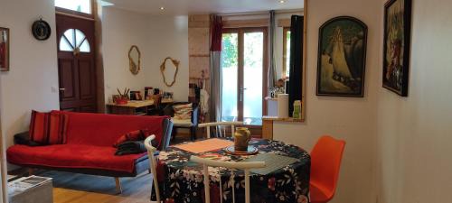 Villy-le-Pelloux Apartment | Appartement cosy, au calme, axe Annecy - Genève
