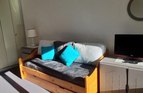 Les Menuires Apartment | Appartement cosy pour 4, pieds des pistes, Les Menuires, wifi, animaux ok - FR-1-574-42