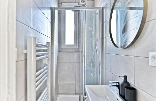 Puteaux Apartment | Appartement Cosy Vue sur Paris Bois de Boulogne