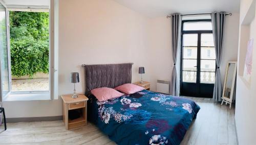 Saint-Astier Apartment | Appartement cour ancienne abbaye
