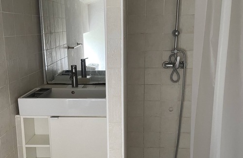 Caderousse Apartment | Appartement Dans un Grand mas au Calme 10 Minutes D'orange et de L'autoroute A7