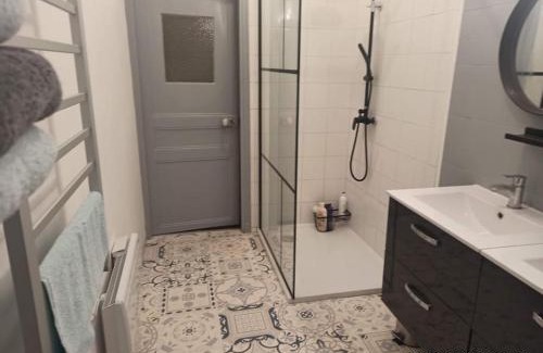 Provins Apartment | appartement dans une meulière d'architecte