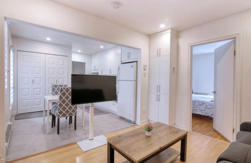 Longueuil Apartment | Appartement de 2 Chambres à Proximité du Centre-ville de Montréal